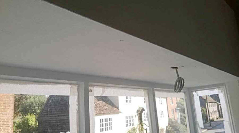 bay window lighting cable