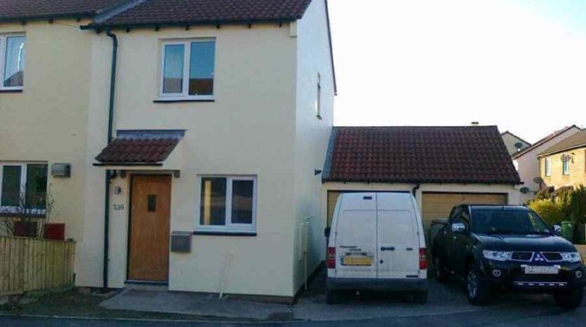 exterior render patched and painted1 1