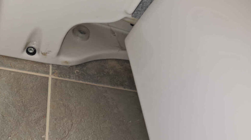 basin fixing screws