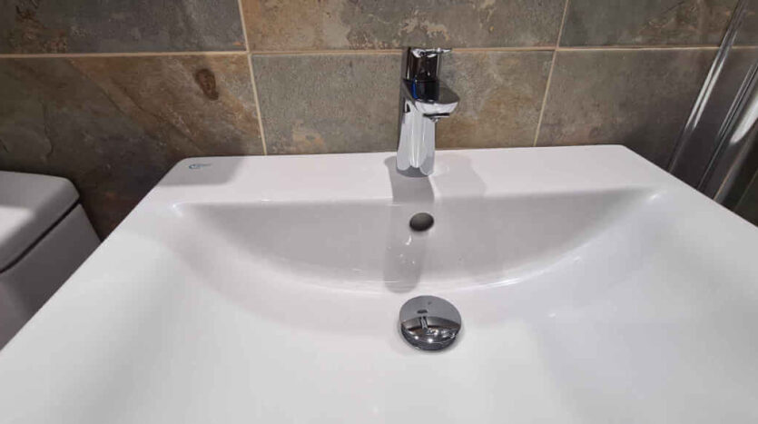 tap and clicker waste connected