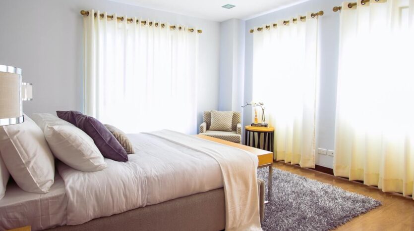 restful bedroom decor