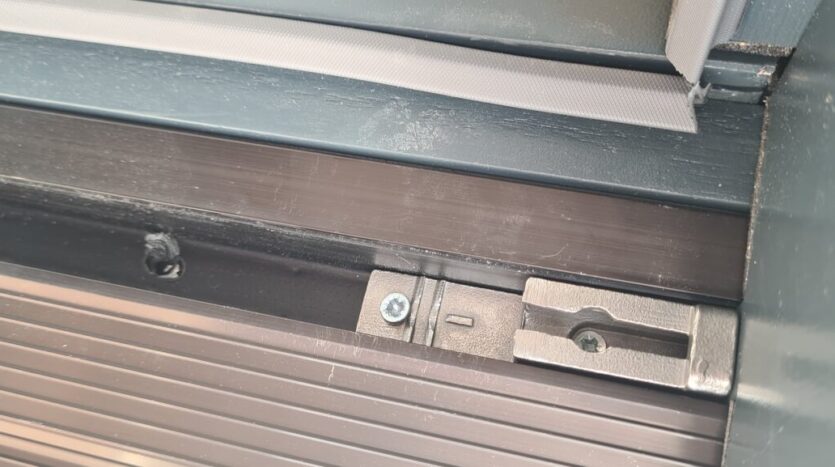 bottom pivot hinge block scaled