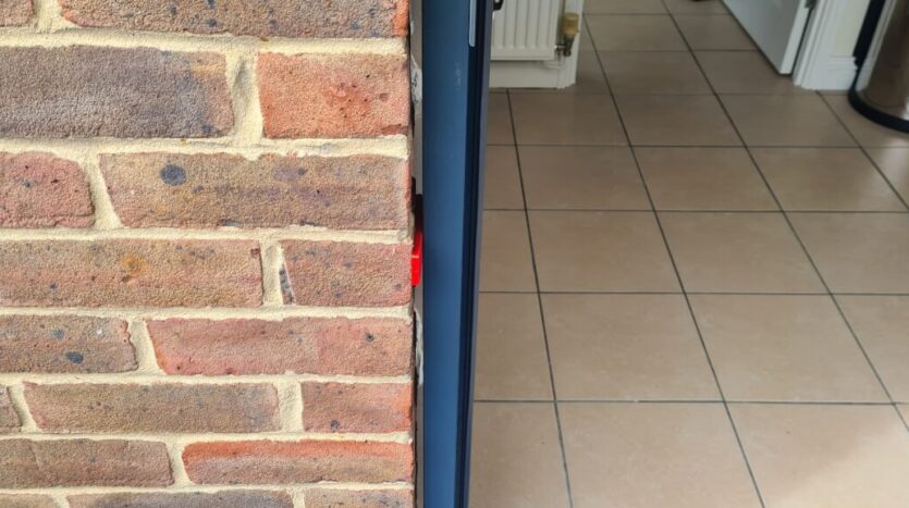 frame packers inbetween brickwork and jamb scaled