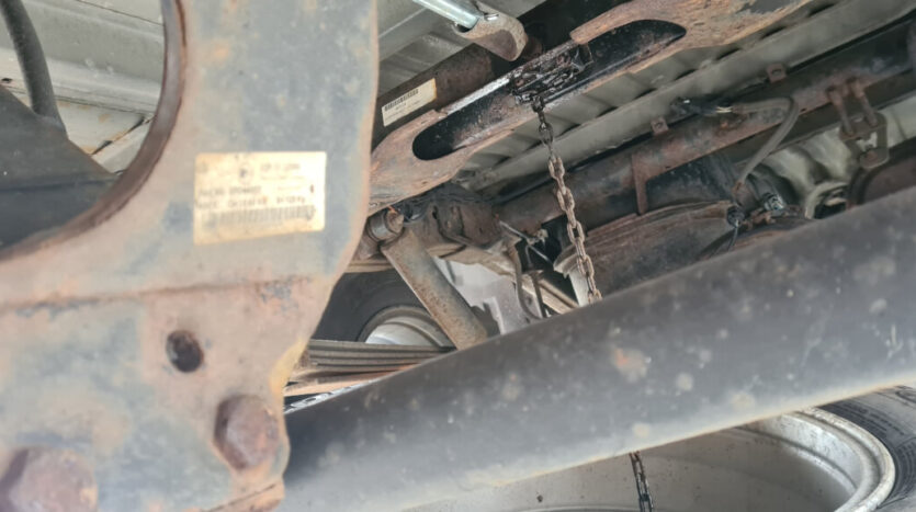 Winch mechanism used to stowe L200 spare wheel scaled